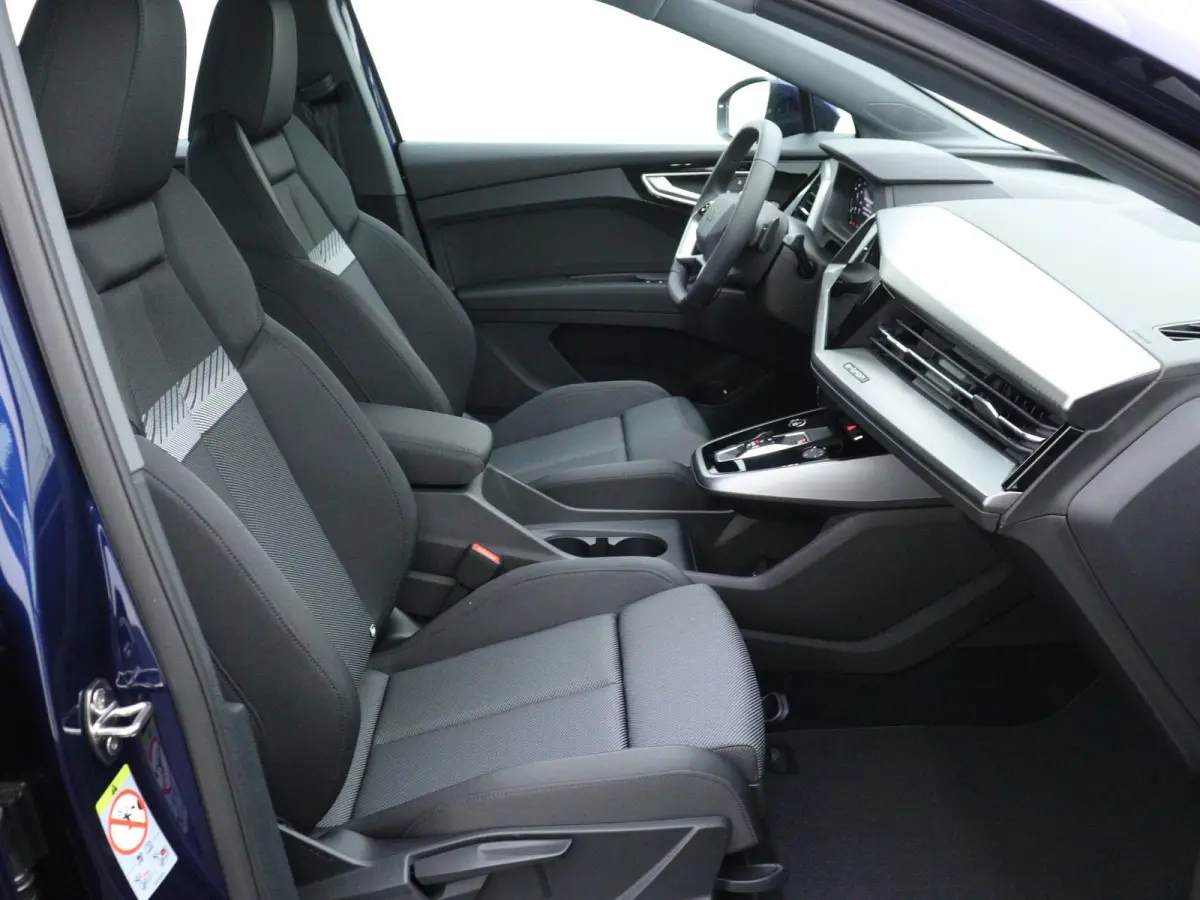 40 Advanced edition 82 kWh 204 PK | Navigatie | Audi soundsystem | Stoelverwarming | Apple CarPlay/Android Auto | Ambiant Lichtpakket | Sportstoelen | Parkeerhulp achter |