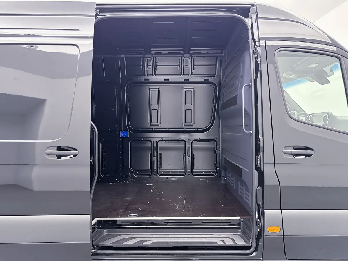 317 L3H2 Pro Led Facelift 3500 KG Navigatie Trekgewicht Camera + sensoren