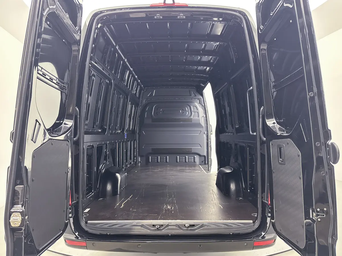 317 L3H2 Pro Led Facelift 3500 KG Navigatie Trekgewicht Camera + sensoren