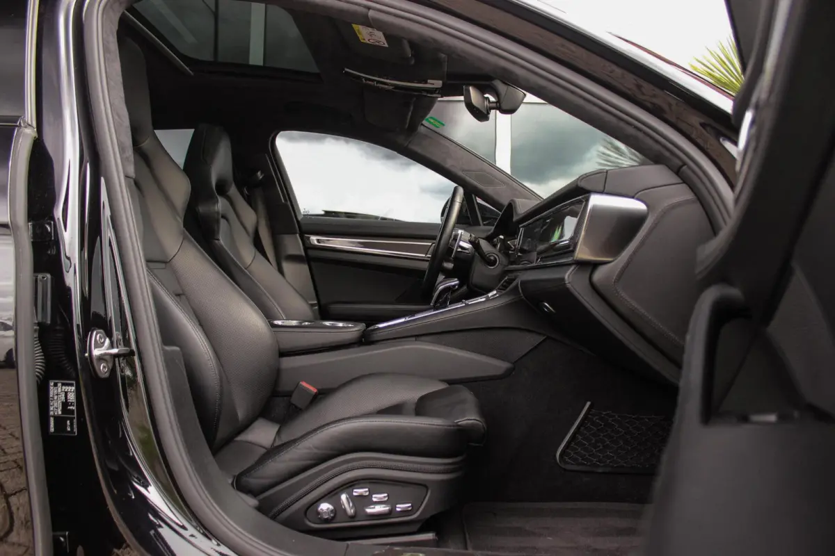 4.0 Turbo S E-Hybrid | 1e eigenaar | NL auto | Dealer Historie | Burmester | Matrix-LED | Dakraam | 21 inch | Sport-Chrono | Stoelventilatie