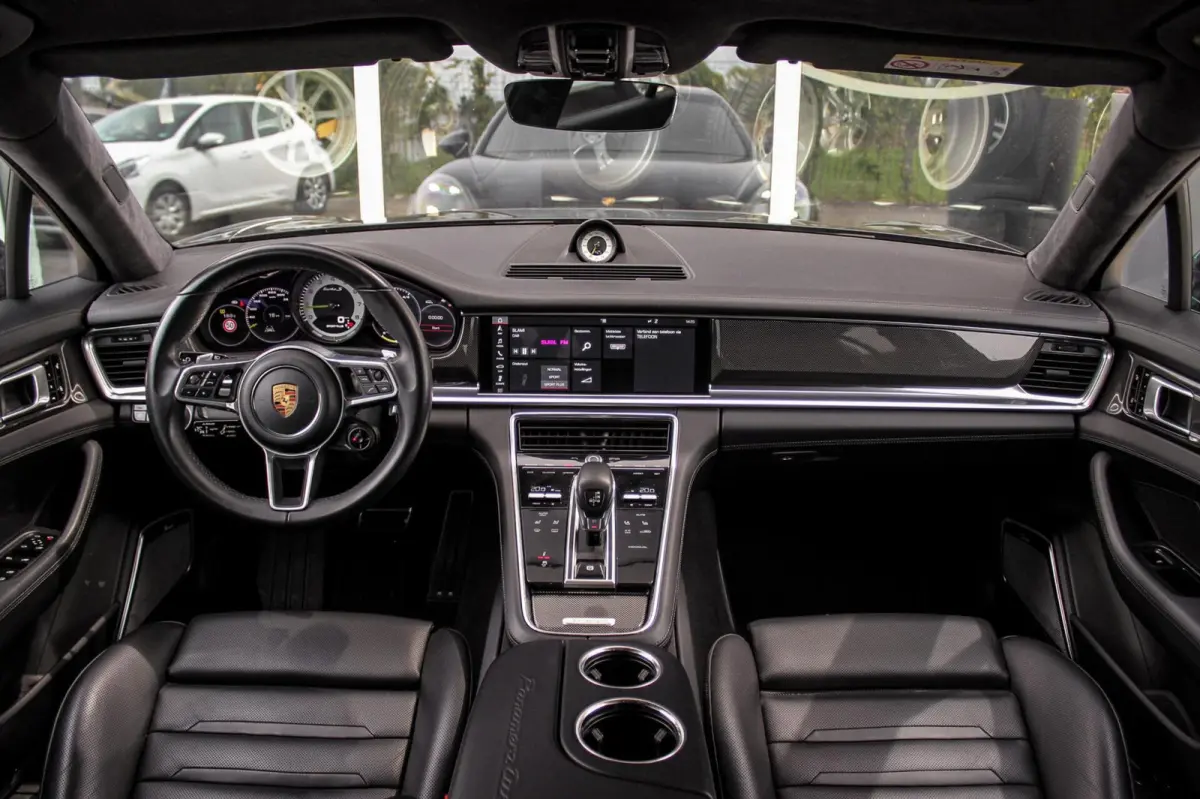 4.0 Turbo S E-Hybrid | 1e eigenaar | NL auto | Dealer Historie | Burmester | Matrix-LED | Dakraam | 21 inch | Sport-Chrono | Stoelventilatie