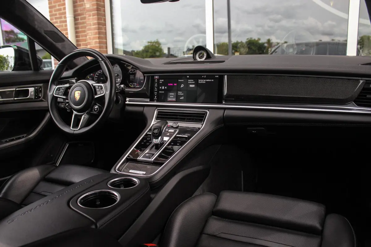 4.0 Turbo S E-Hybrid | 1e eigenaar | NL auto | Dealer Historie | Burmester | Matrix-LED | Dakraam | 21 inch | Sport-Chrono | Stoelventilatie