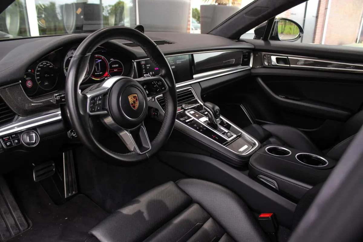 4.0 Turbo S E-Hybrid | 1e eigenaar | NL auto | Dealer Historie | Burmester | Matrix-LED | Dakraam | 21 inch | Sport-Chrono | Stoelventilatie