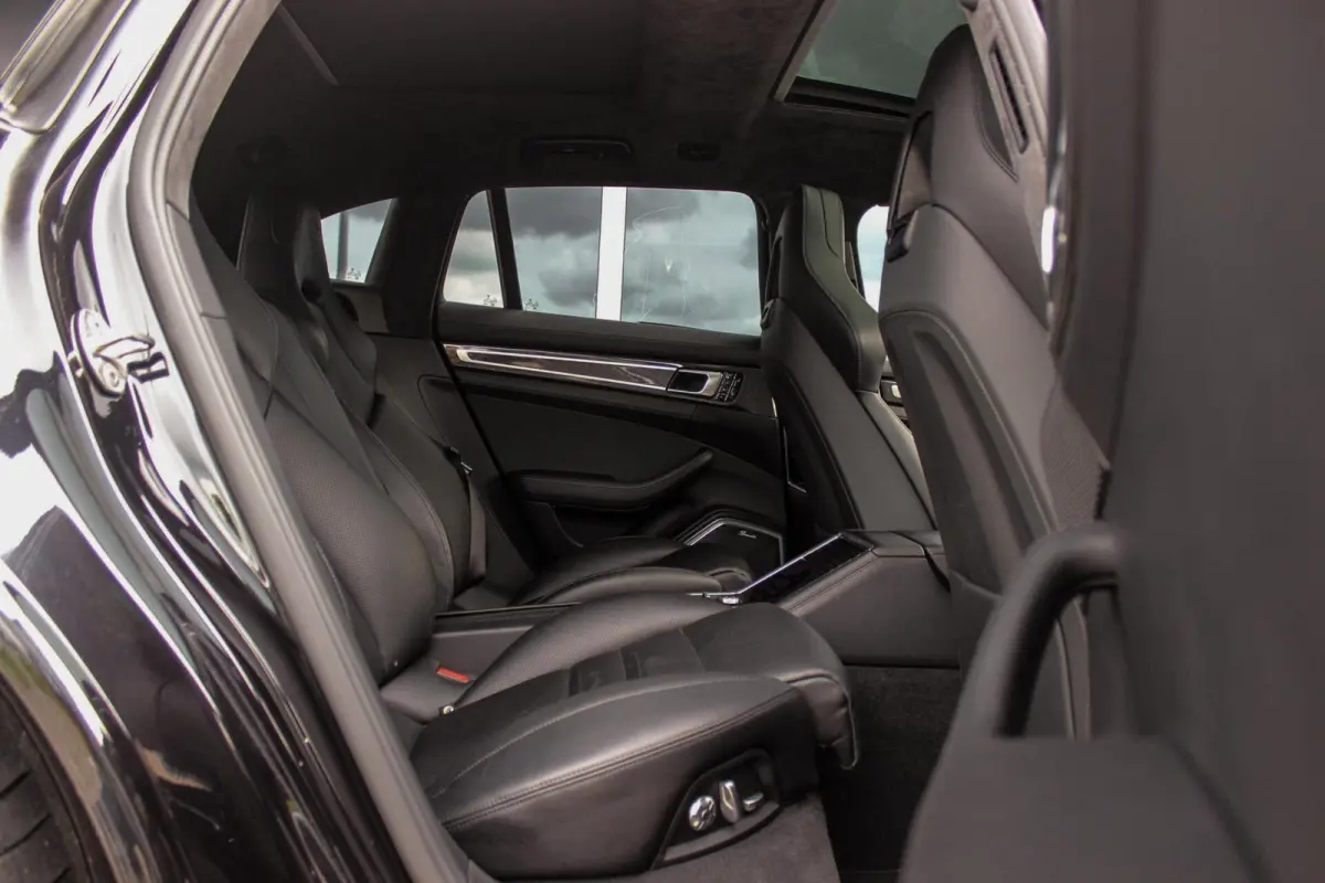 4.0 Turbo S E-Hybrid | 1e eigenaar | NL auto | Dealer Historie | Burmester | Matrix-LED | Dakraam | 21 inch | Sport-Chrono | Stoelventilatie