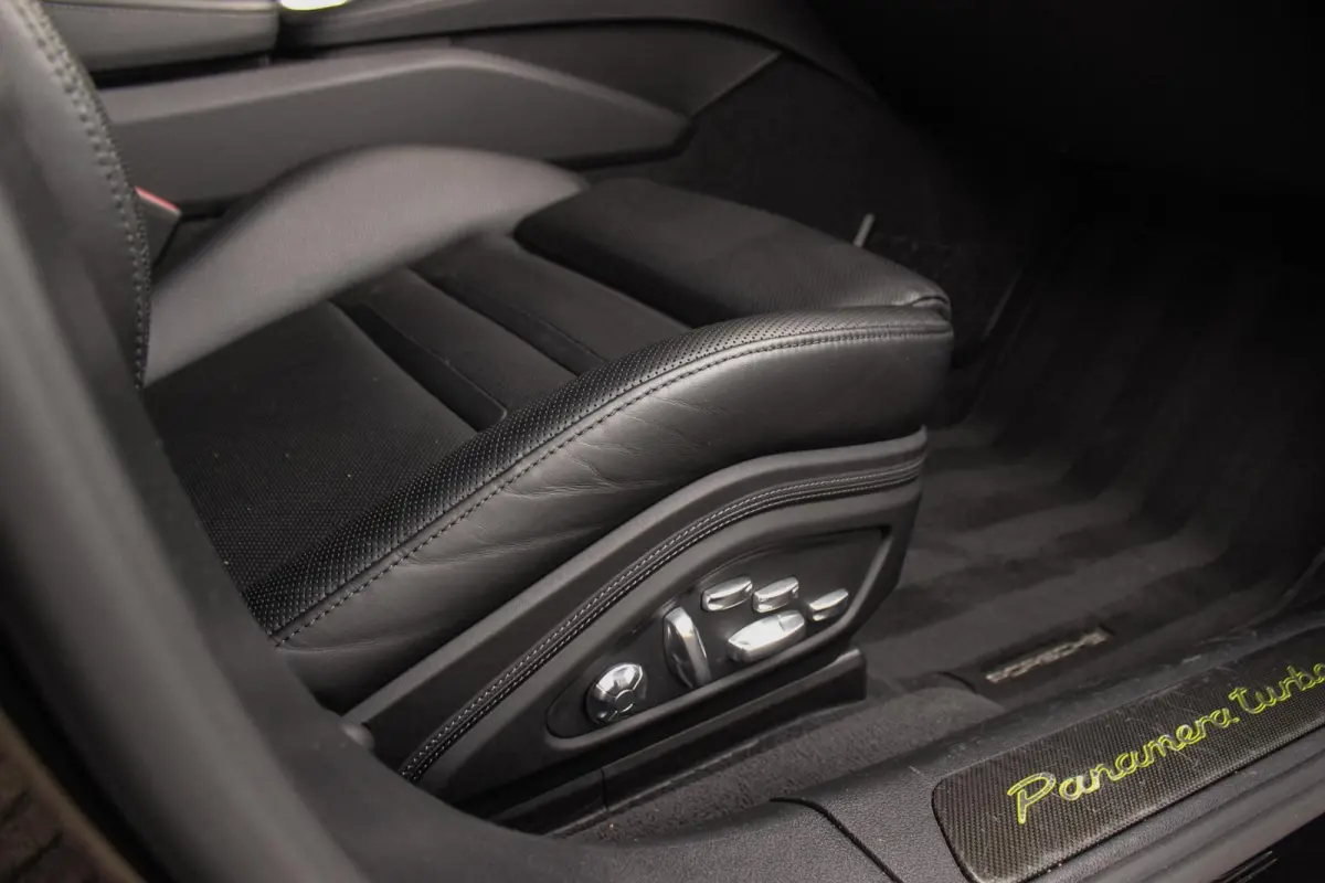 4.0 Turbo S E-Hybrid | 1e eigenaar | NL auto | Dealer Historie | Burmester | Matrix-LED | Dakraam | 21 inch | Sport-Chrono | Stoelventilatie