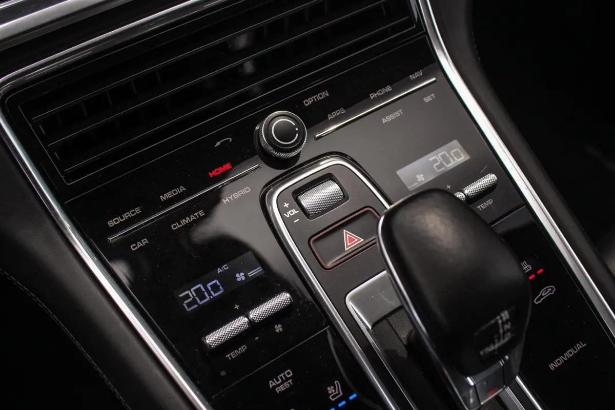 4.0 Turbo S E-Hybrid | 1e eigenaar | NL auto | Dealer Historie | Burmester | Matrix-LED | Dakraam | 21 inch | Sport-Chrono | Stoelventilatie