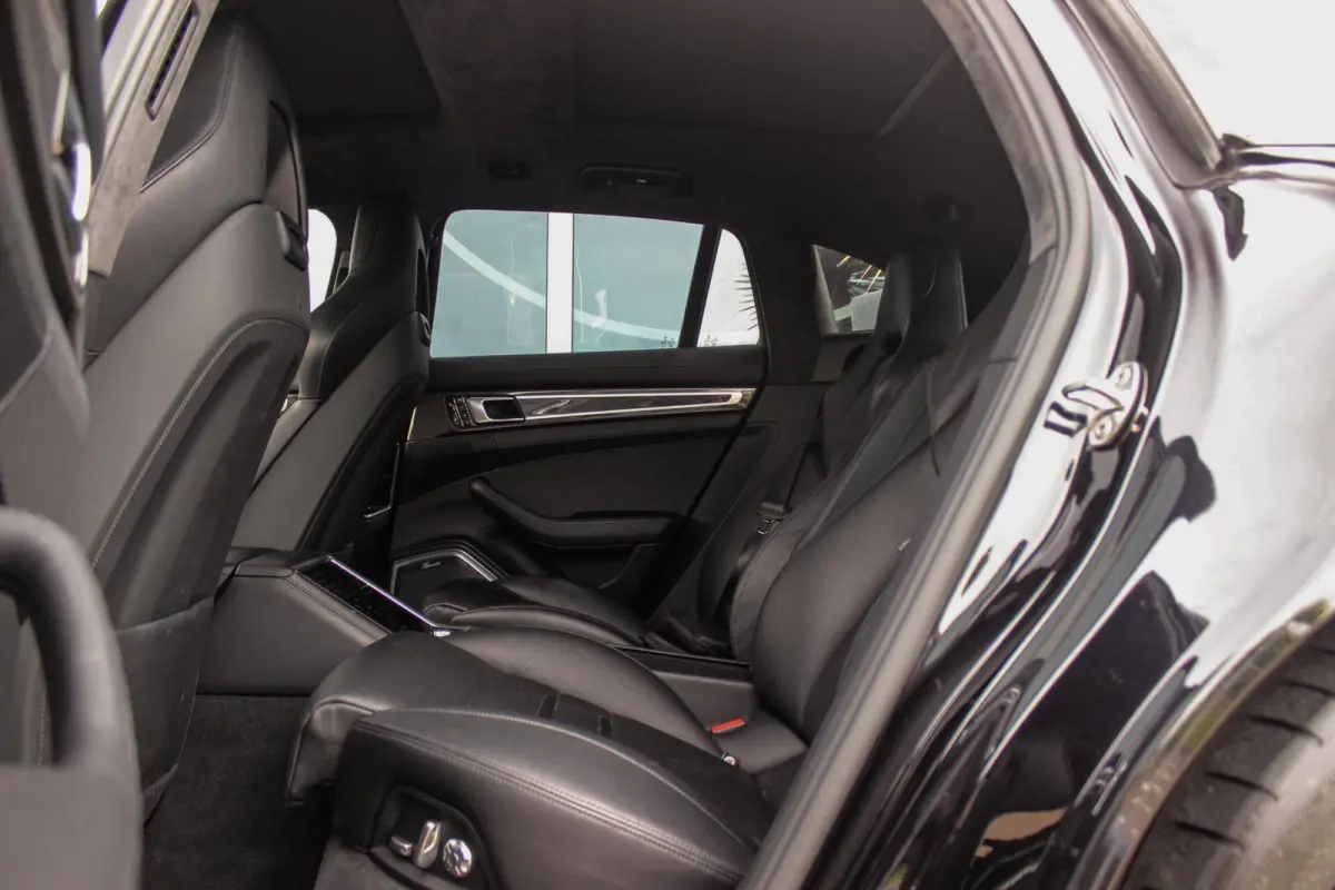 4.0 Turbo S E-Hybrid | 1e eigenaar | NL auto | Dealer Historie | Burmester | Matrix-LED | Dakraam | 21 inch | Sport-Chrono | Stoelventilatie