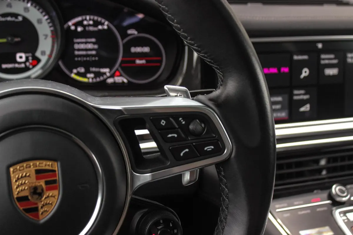 4.0 Turbo S E-Hybrid | 1e eigenaar | NL auto | Dealer Historie | Burmester | Matrix-LED | Dakraam | 21 inch | Sport-Chrono | Stoelventilatie