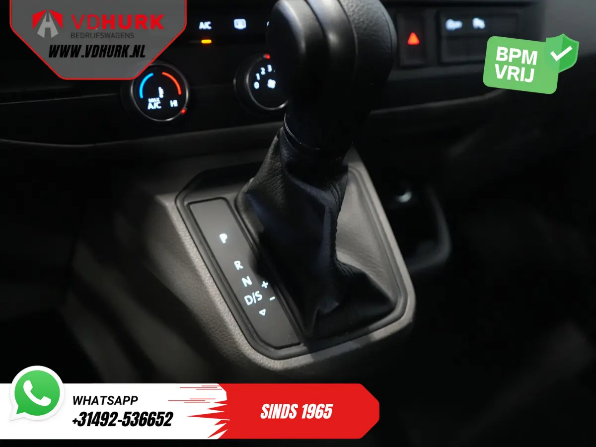T6.1 2.0 TDI 150 pk DSG Aut. L2 DC Dubbel Cabine (DEMO) BPM VRIJ! Adapt. Cruise/ 2.5t Trekhaak/ NAVI/ Carplay/ PDC/ LMV/ Airco