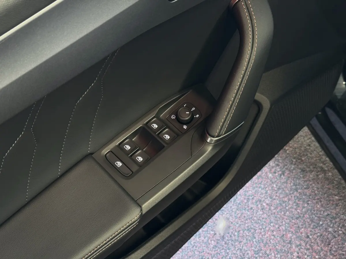 1.5 TSI 150 PK LED CARPLAY NAVI CAMERA ADAP.CRUISE STOEL/STUUR VERW.