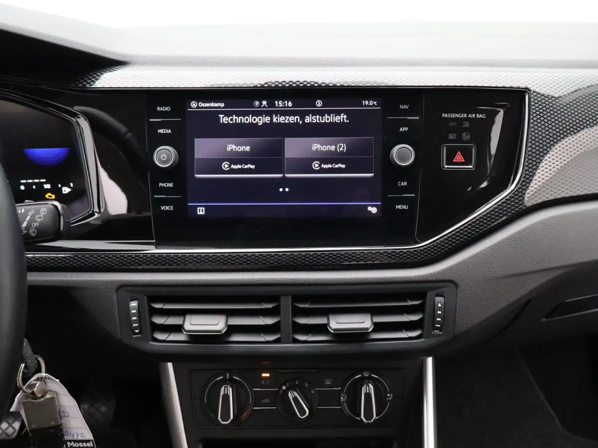 1.0 TSI Life | Apple carplay | Adaptieve cruise control | Lane assist | Airco |