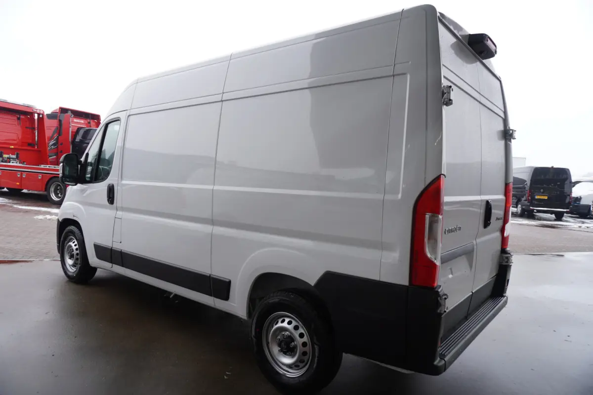 2.2 BlueHDi 140PK S&S L2H2 3.5t Automaat Nr. V205 | Climate | Cruise | Navi | 360 Camera | Blis | Betimmering