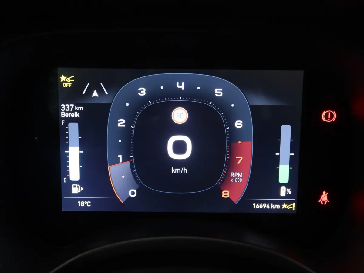 1.0 Hybrid Pandina | Carplay | Digtal Cockpit |