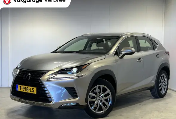 300h Comfort line | Navigatie/Android/Apple Carplay | LM Velgen 18" | Achteruitrijcamera | Cruise Control Adaptive | Airco |