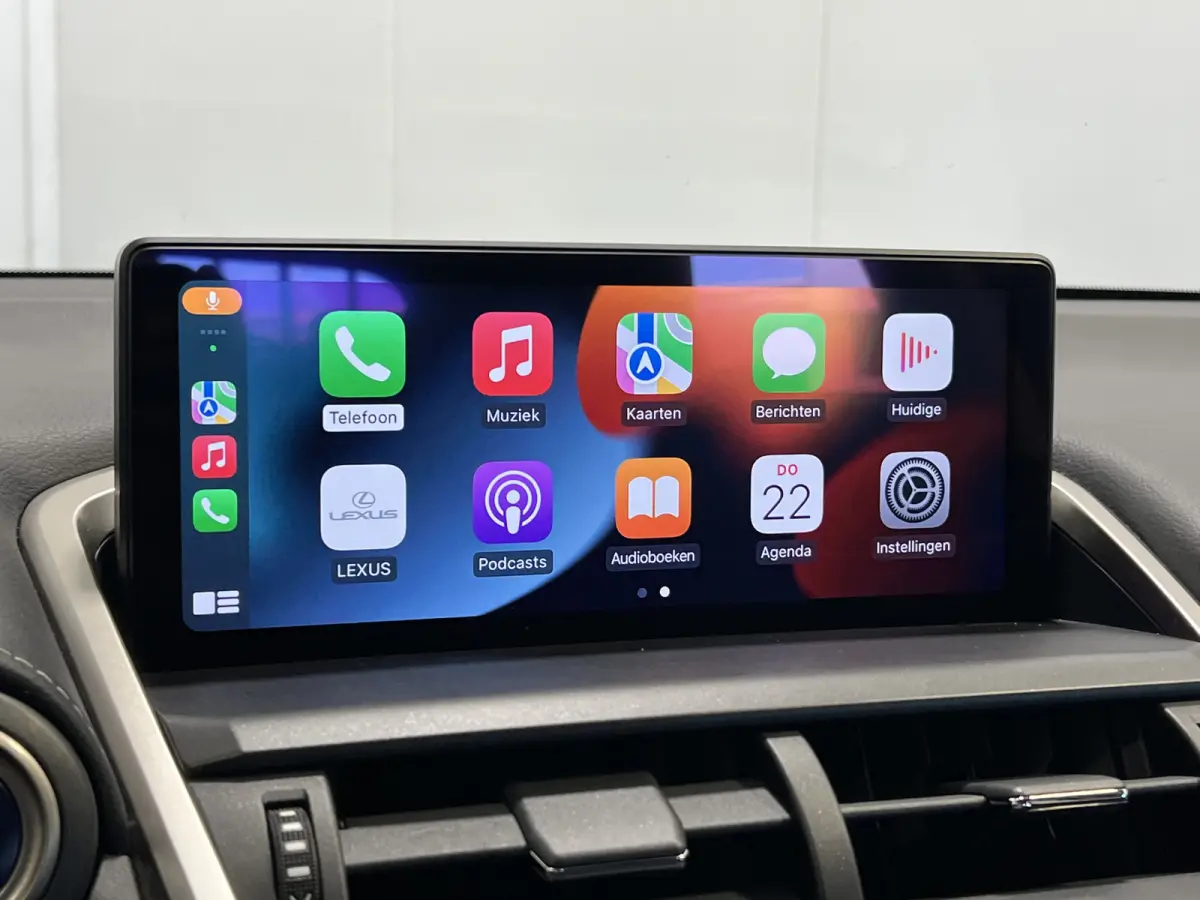 300h Comfort line | Navigatie/Android/Apple Carplay | LM Velgen 18" | Achteruitrijcamera | Cruise Control Adaptive | Airco |