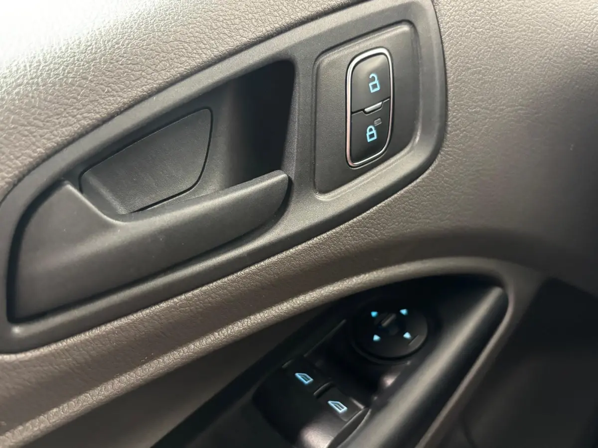 1.5 EcoBlue L2 Trend Automaat RAPTOR EDITION Navigatie Airco Parkeersensoren Cruise Control Camera DAB+