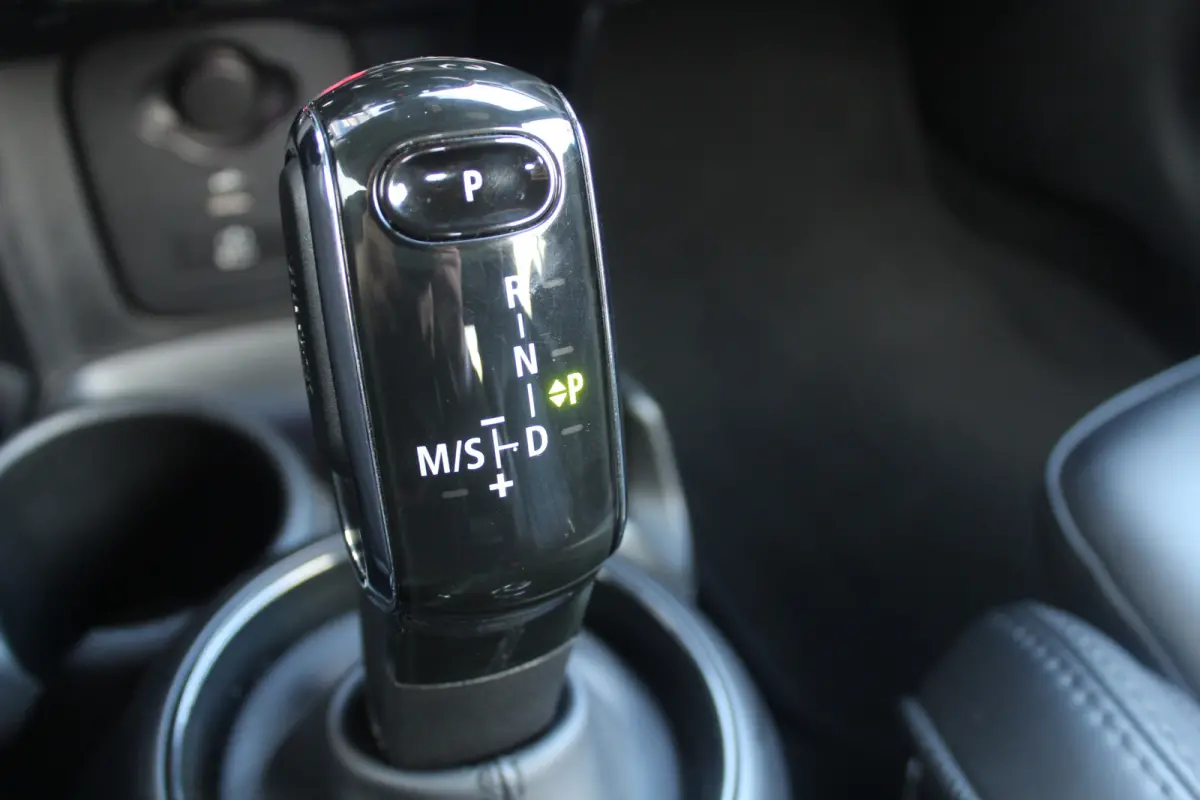 1.5 Rockingham GT Edition Stuur - en stoelverwarming l Head-up display l Lendesteun verstelbaar l Premium pakket l Keyless entry VDL auto