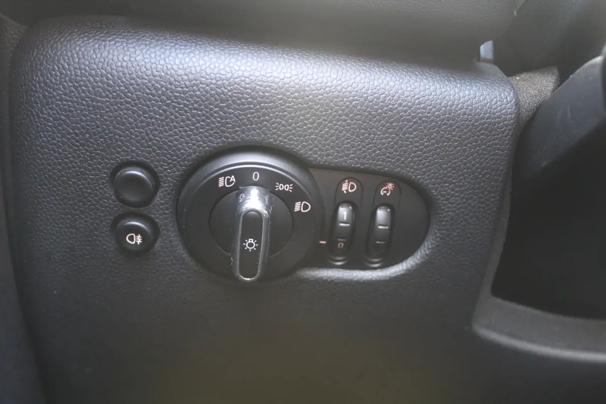 1.5 Rockingham GT Edition Stuur - en stoelverwarming l Head-up display l Lendesteun verstelbaar l Premium pakket l Keyless entry VDL auto