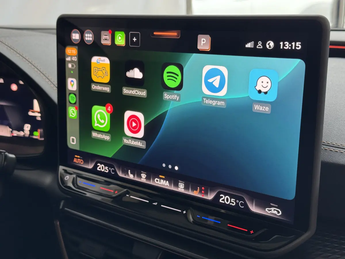 1.5 TSI 150 PK BENZINE CAMERA STOEL/STUUR ELEK.KLEP VERW. LED LEER CARPLAY ZWARTE.HEMEL
