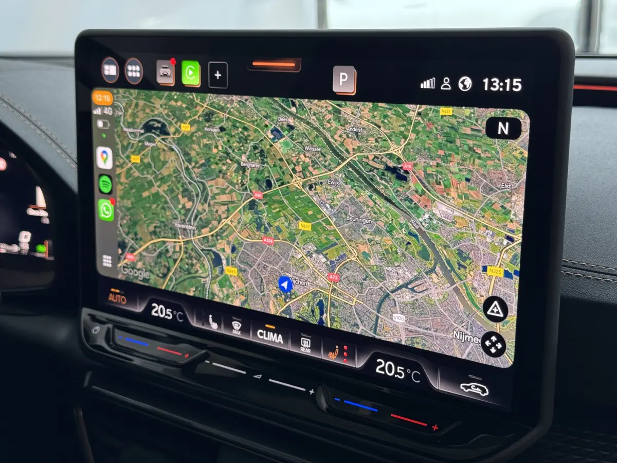 1.5 TSI 150 PK BENZINE CAMERA STOEL/STUUR ELEK.KLEP VERW. LED LEER CARPLAY ZWARTE.HEMEL