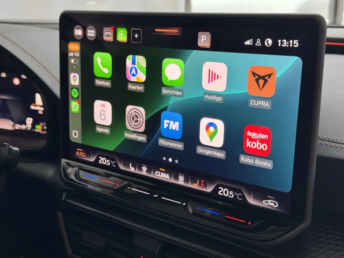 1.5 TSI 150 PK BENZINE CAMERA STOEL/STUUR ELEK.KLEP VERW. LED LEER CARPLAY ZWARTE.HEMEL