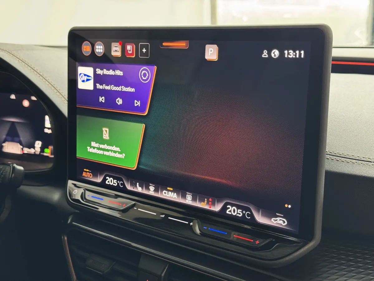 1.5 TSI 150 PK BENZINE CAMERA STOEL/STUUR ELEK.KLEP VERW. LED LEER CARPLAY ZWARTE.HEMEL