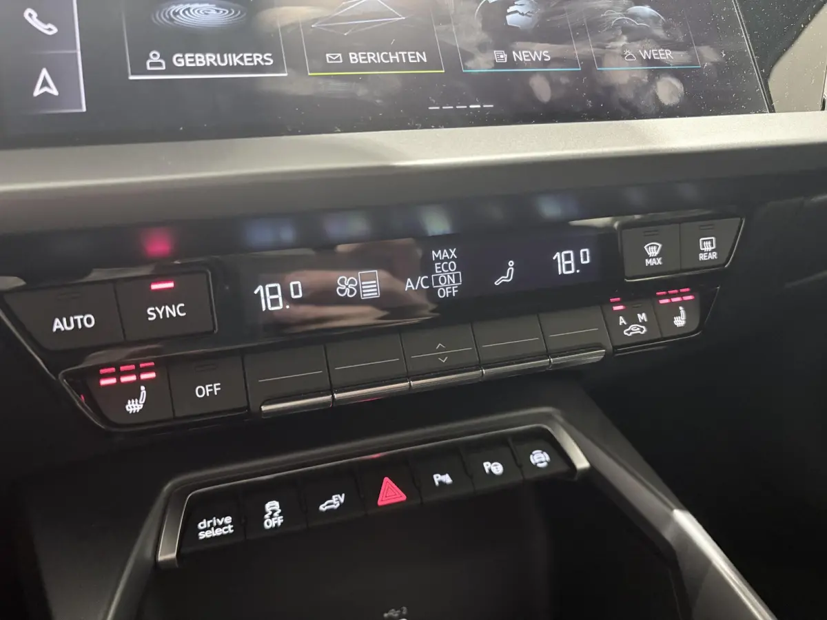 40 TFSI e Advanced edition 204 PK Airco | Automaat | Apple Carplay | Andoid Auto | Cruise Control | Electronic Climate Controle | Parkeersensoren | Stoelverwarming | Digital Cockpit Pro | Sp