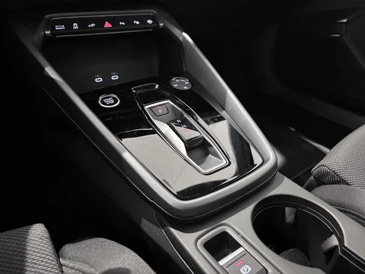 40 TFSI e Advanced edition 204 PK Airco | Automaat | Apple Carplay | Andoid Auto | Cruise Control | Electronic Climate Controle | Parkeersensoren | Stoelverwarming | Digital Cockpit Pro | Sp