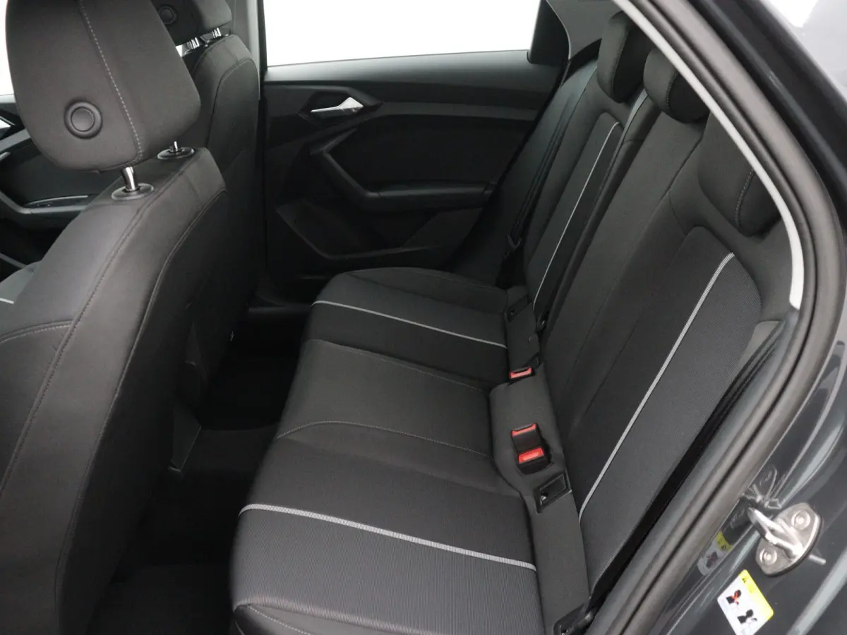 25 TFSI Pro Line 95 PK Airco | Apple Carplay | Android Auto | Digital Cockpit | Cruise Control | Elektrisch Inklapbare Spiegels | Parkeersensoren Achter | Navigatie | Spraakbediening | Bluet