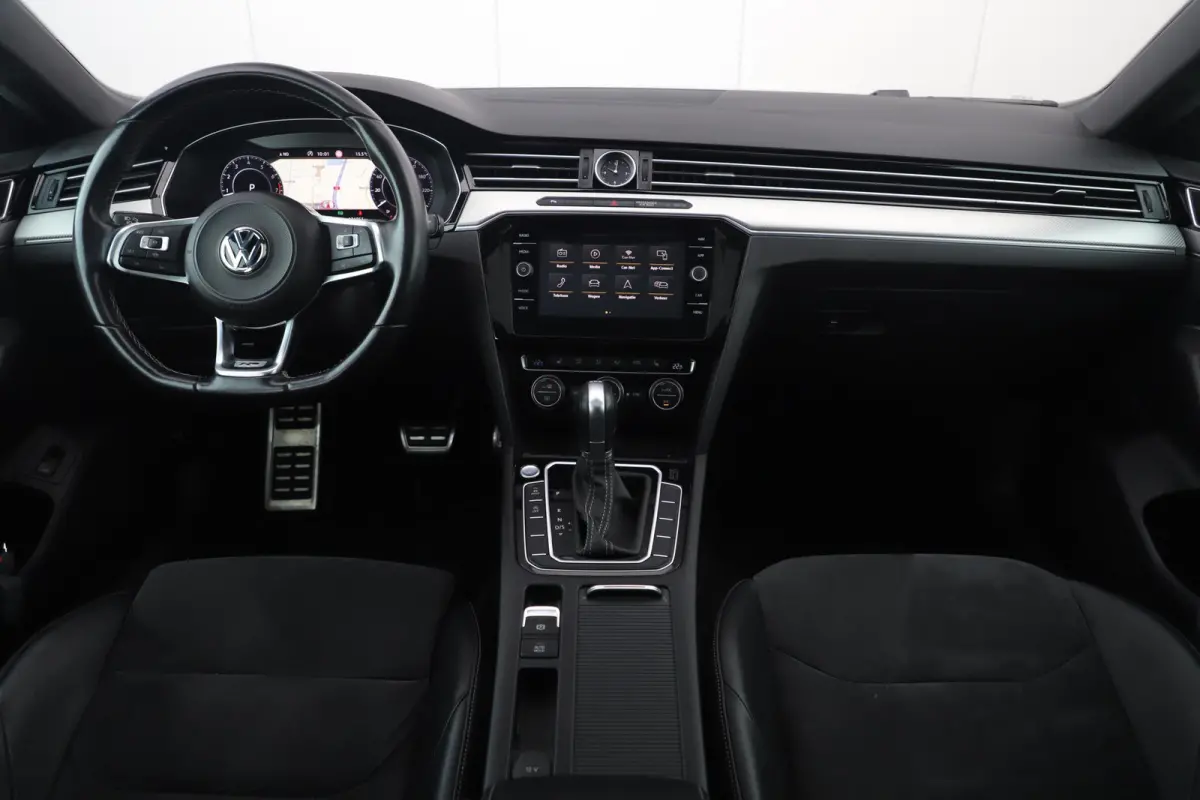 1.5 TSI Business R 150PK DSG Automaat Virtual Panoramadak Keyless Navigatie Adaptive Cruise Lane Assist Full LED PDC Carplay Android Bluetooth Stoelverwarming