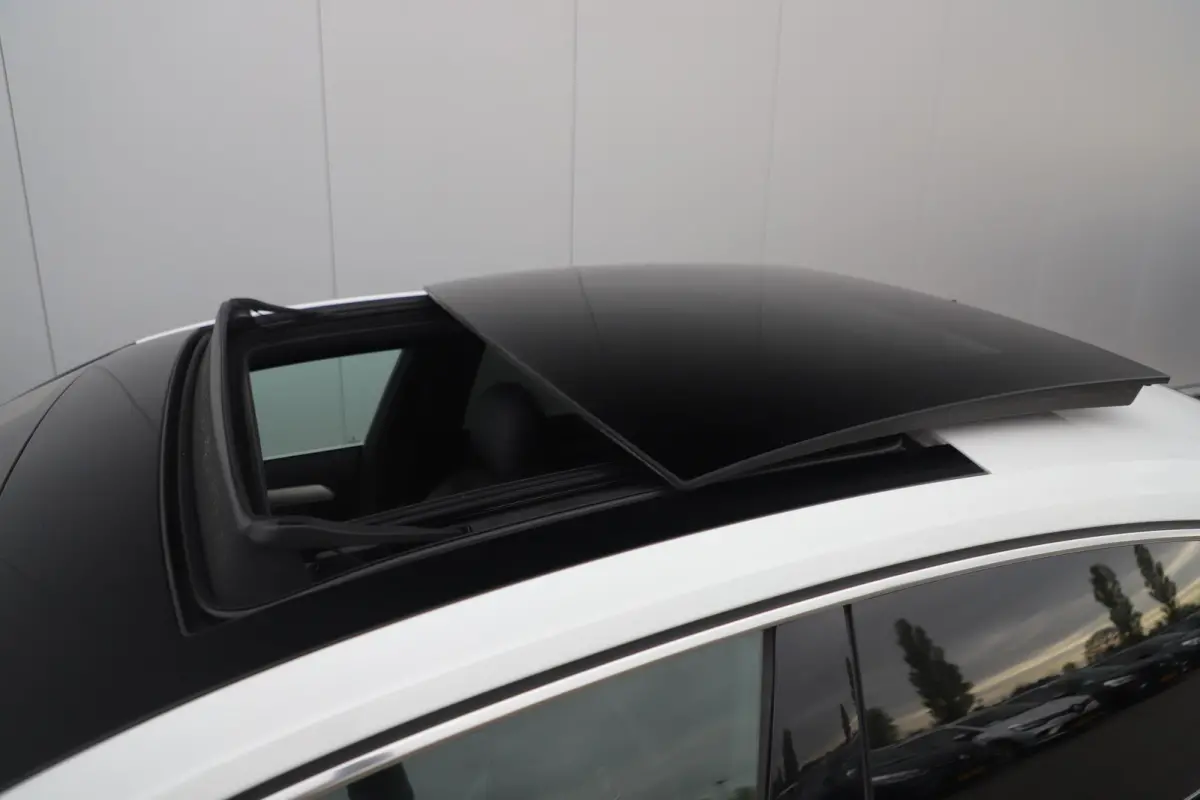 1.5 TSI Business R 150PK DSG Automaat Virtual Panoramadak Keyless Navigatie Adaptive Cruise Lane Assist Full LED PDC Carplay Android Bluetooth Stoelverwarming