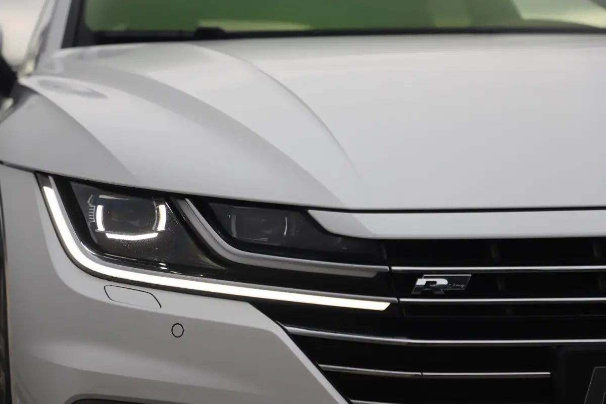1.5 TSI Business R 150PK DSG Automaat Virtual Panoramadak Keyless Navigatie Adaptive Cruise Lane Assist Full LED PDC Carplay Android Bluetooth Stoelverwarming