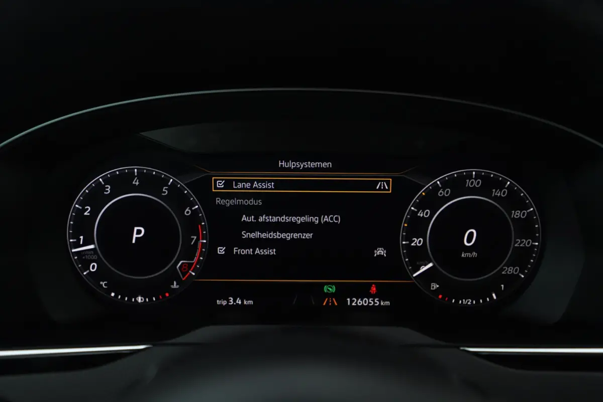 1.5 TSI Business R 150PK DSG Automaat Virtual Panoramadak Keyless Navigatie Adaptive Cruise Lane Assist Full LED PDC Carplay Android Bluetooth Stoelverwarming