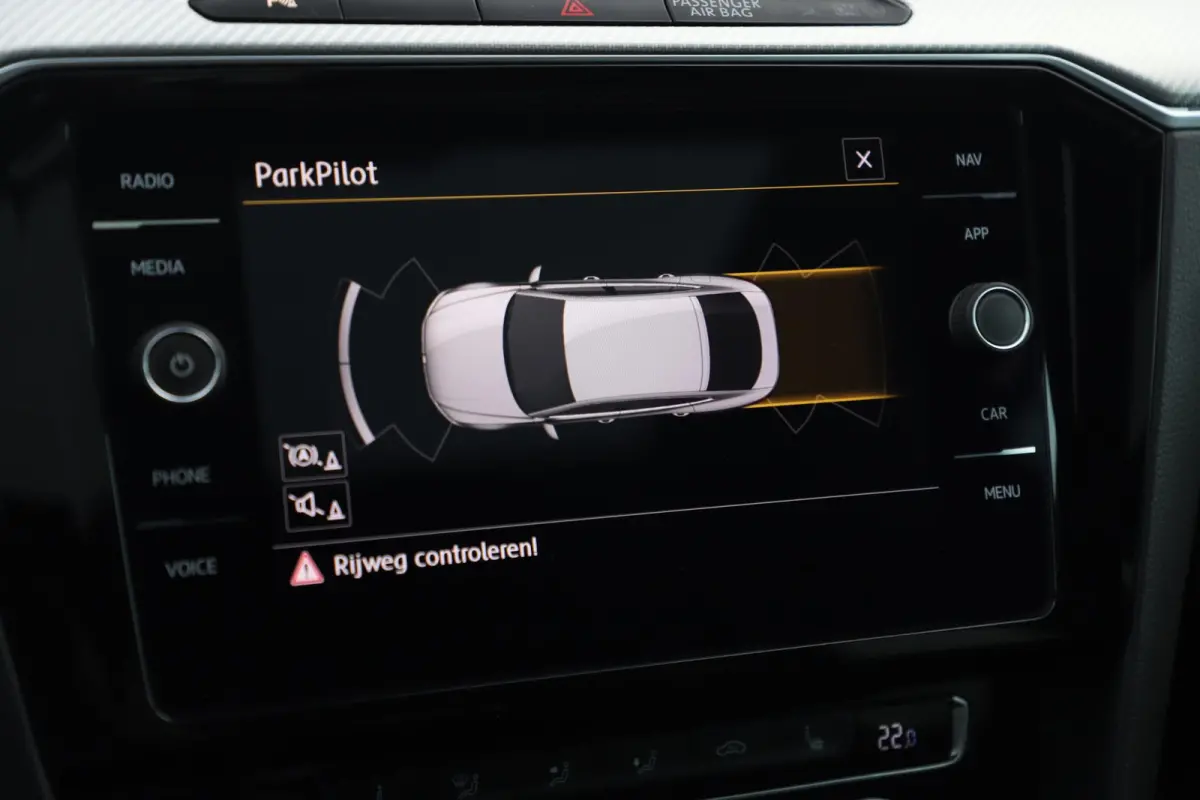 1.5 TSI Business R 150PK DSG Automaat Virtual Panoramadak Keyless Navigatie Adaptive Cruise Lane Assist Full LED PDC Carplay Android Bluetooth Stoelverwarming