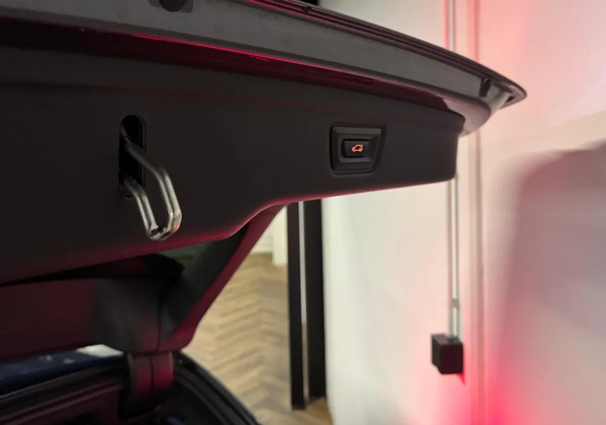 320e xDrive M-pakket Plus PANO KEYLESS