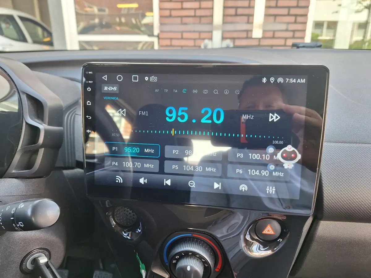 1.0 VVT-i X-Fun 5Drs /Navi/Apple/Android/Airco/Led/Garantie
