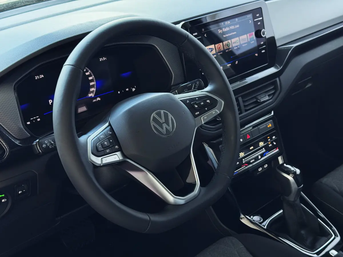 ✅ NIEUWE AUTO✅TSI 17''LMV DODE HOEK TREKHAAK CAMERA VIR.COCKPIT STOELVERW. ADAP.CRUISE LMV CARPLAY 2025 ✅ Top Auto's Wijchen , 30 Jaar Specialist in Volkswagen  : Alle Type's : R-Line 