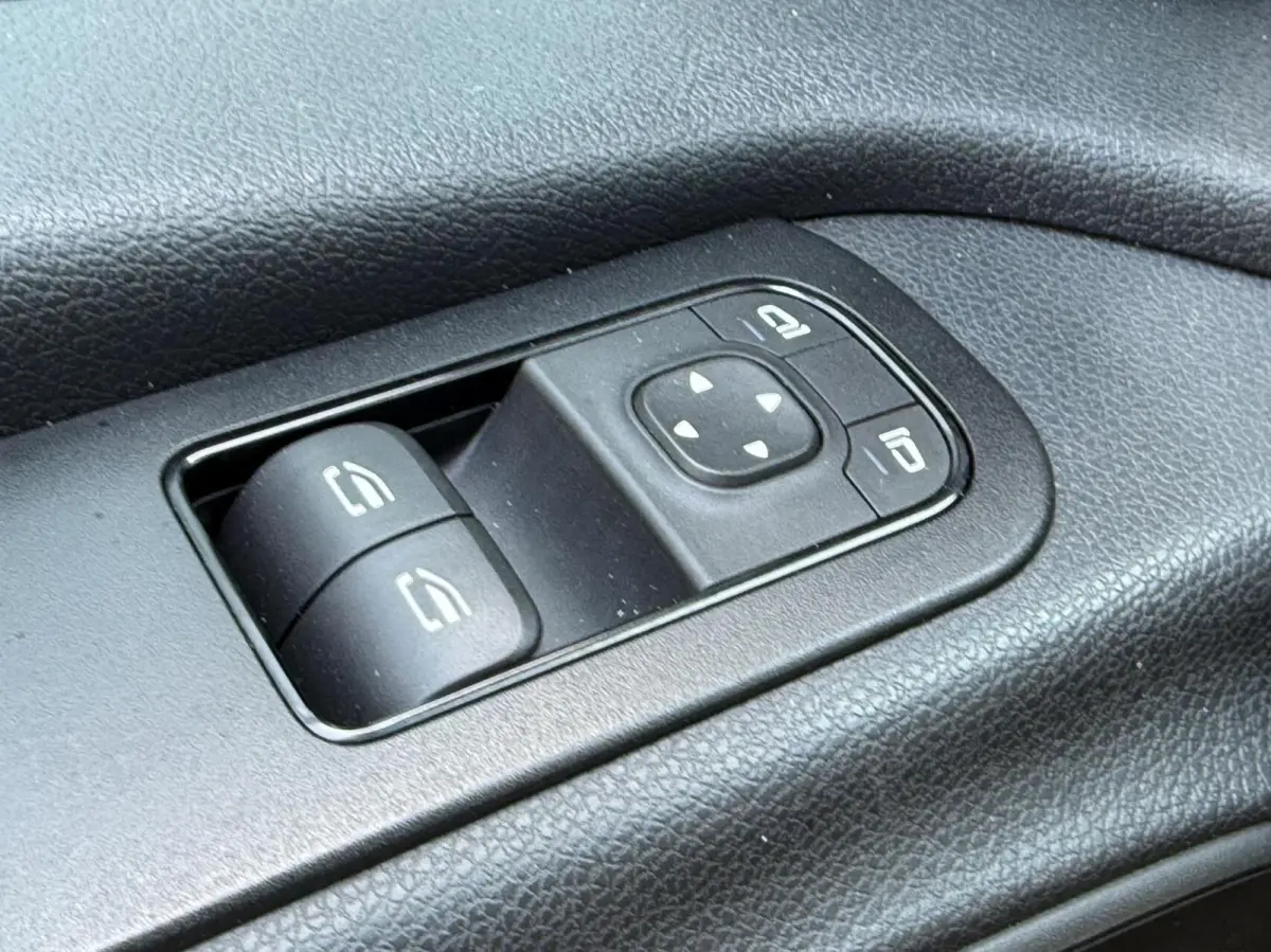 bestel 316 2.2 CDI L2H1 DC 4X4!