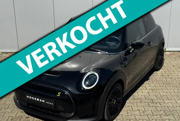 Mini Classic Electric YOURS SE ELEKTRIC LEDER PANORAMADAK STOELVERWARMING ADAPTICE CRUISE