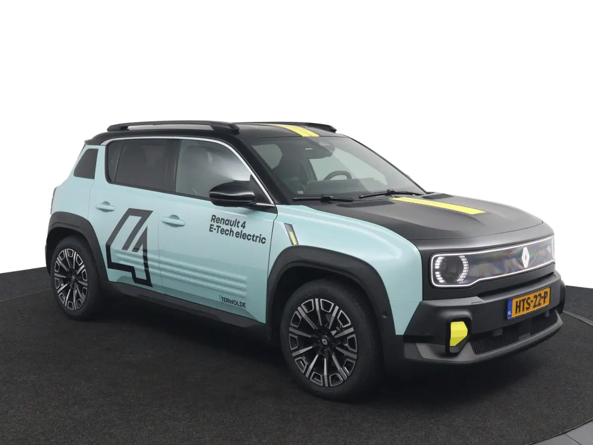 iconic 150 pk comfort range | Warmtepomp | Adaptive Cruise Control | Elektrische achterklep | Climate Control | Achteruitrijcamera | Parkeersensoren voor & achter | Stoelverwarming | Stuurve