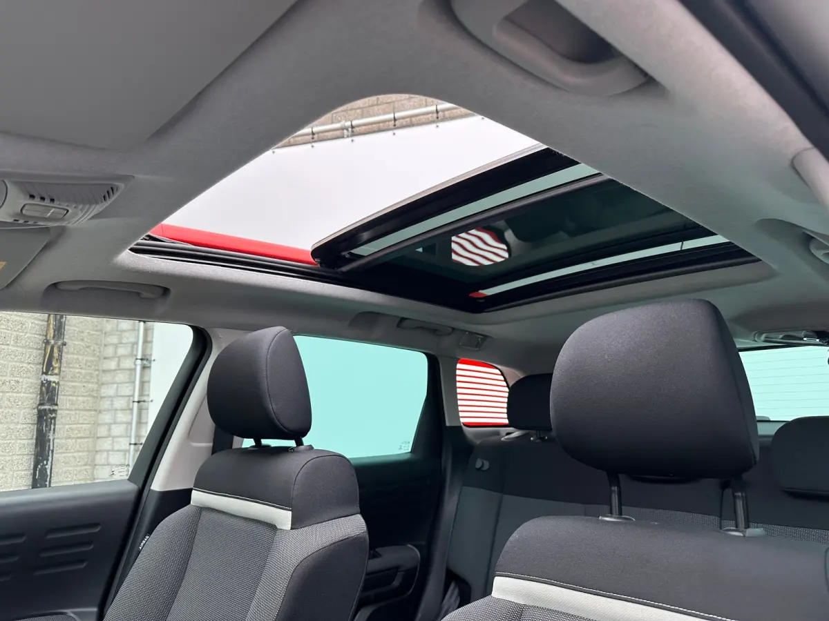 1.2 Turbo S&S Shine | Achterbank in delen neerklapbaar | Afwijkende dakkleur | Airco (automatisch)