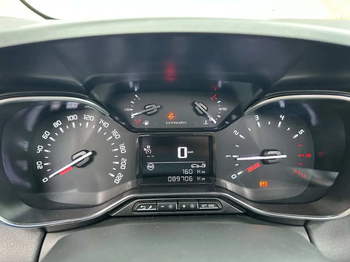 1.2 Turbo S&S Shine | Achterbank in delen neerklapbaar | Afwijkende dakkleur | Airco (automatisch)