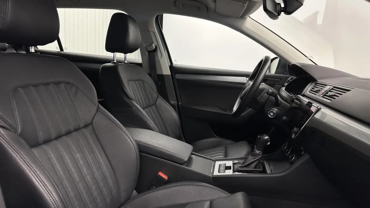 1.5 TSI ACT Business Edition ACC-LEER-NAVIGATIE