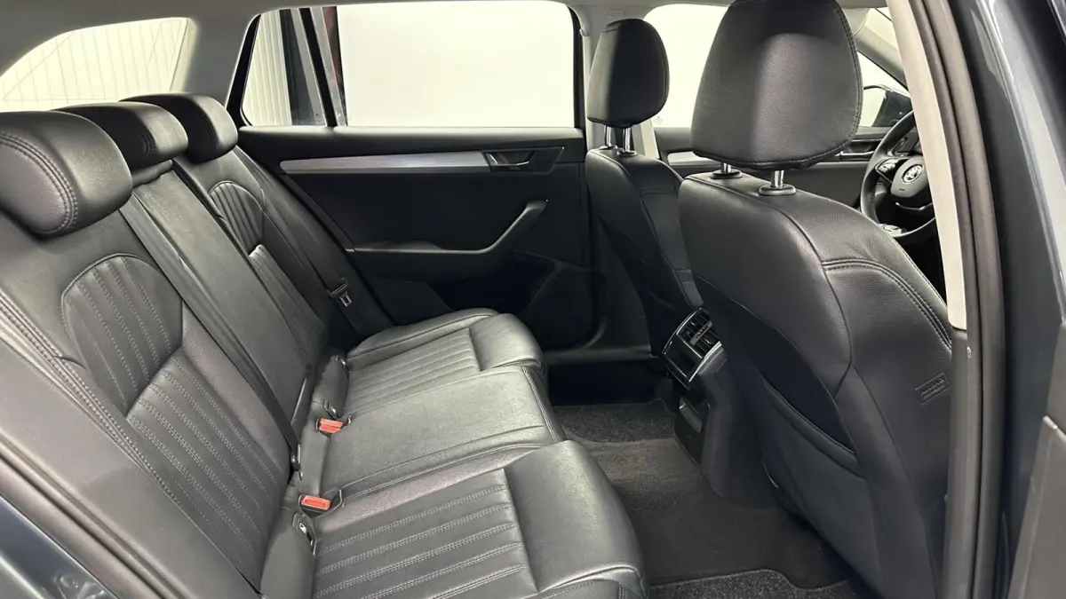 1.5 TSI ACT Business Edition ACC-LEER-NAVIGATIE