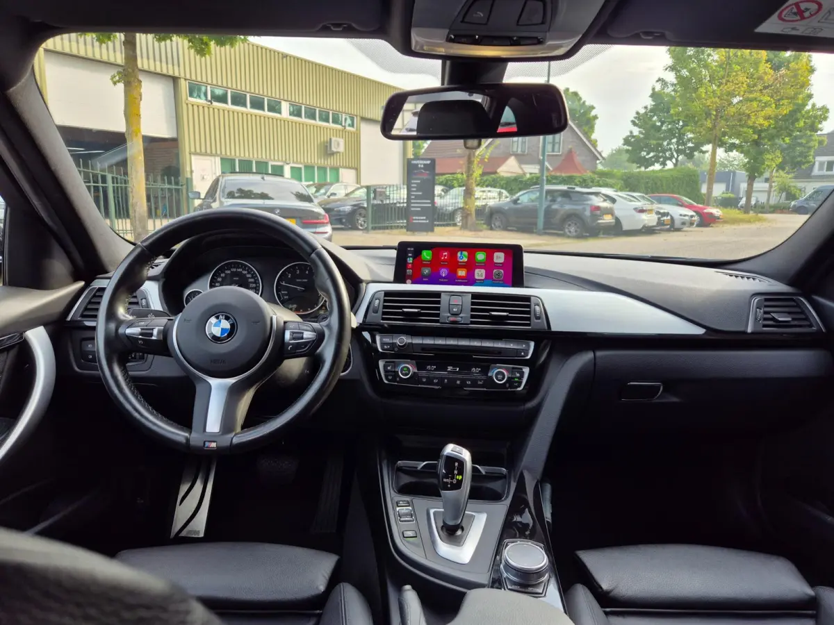 M Sport INCL BTW Apple CarPlay Trekhaak Zwart LED Evo GR Navi 2e eigenaar Breedset M Velgen Garantie