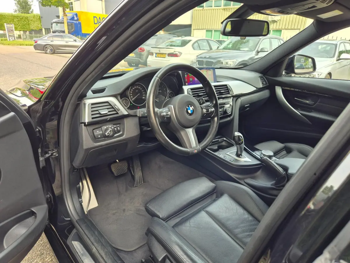 M Sport INCL BTW Apple CarPlay Trekhaak Zwart LED Evo GR Navi 2e eigenaar Breedset M Velgen Garantie