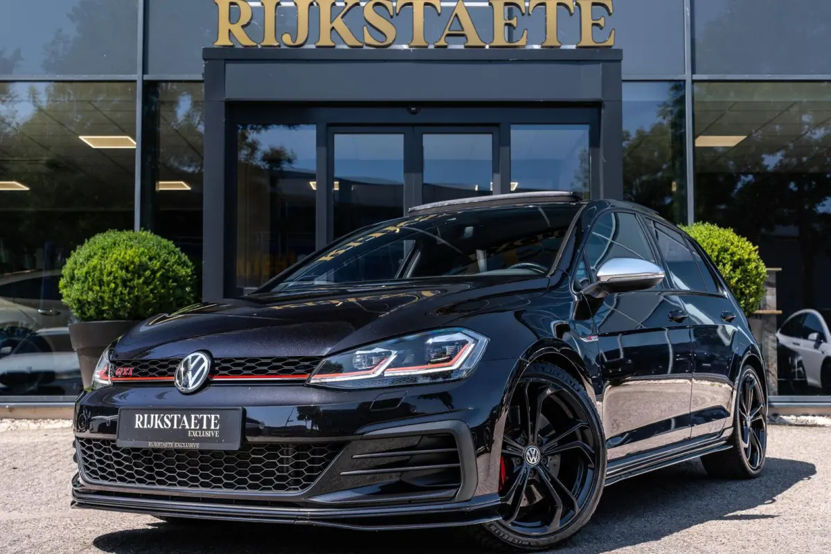 2.0 TSI GTI TCR|PANO|ACC|19''|CAMERA|LEDER