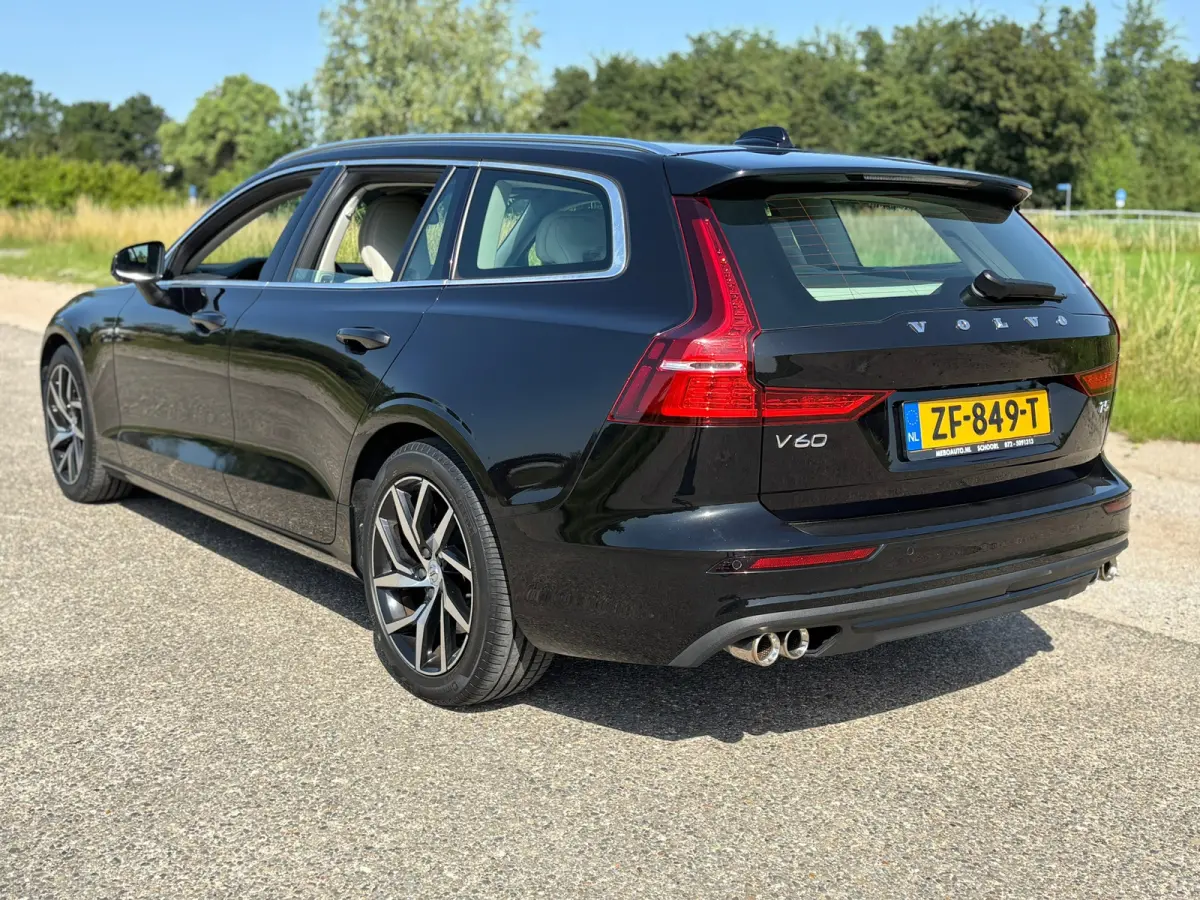 2.0 T5 Momentum/Camera/Trekhaak/Pdc