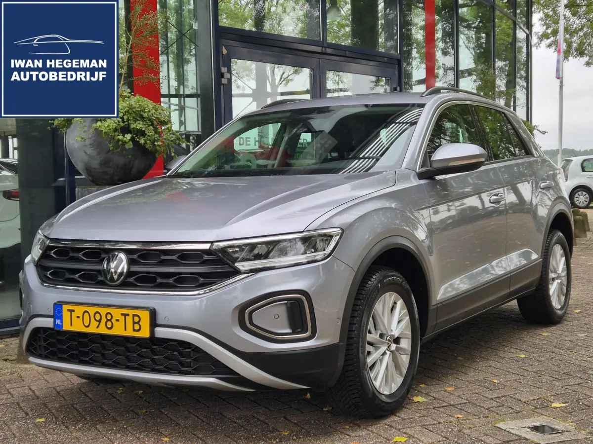 1.0 TSI Life | Navigatie | Digitaal dashboard | Adapt. Cruise Control | Parkeersensoren | Licht metalen velgen