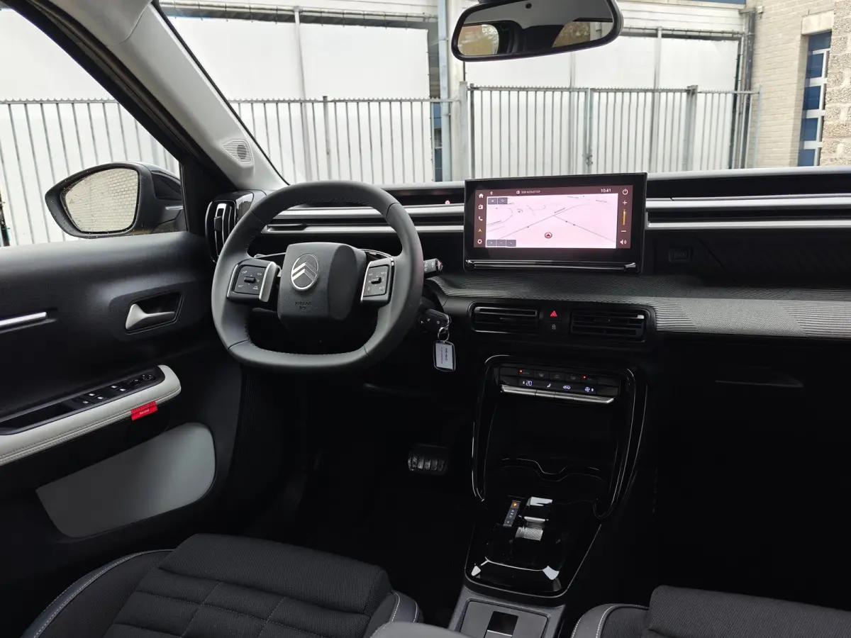 Max 113pk 44 kWh | 3-Fase | Navigatie | Camera | Climate Control | Cruise Control | Achterbank in delen neerklapbaar | Achteruitrijcamera | Afwijkende dakkleur
